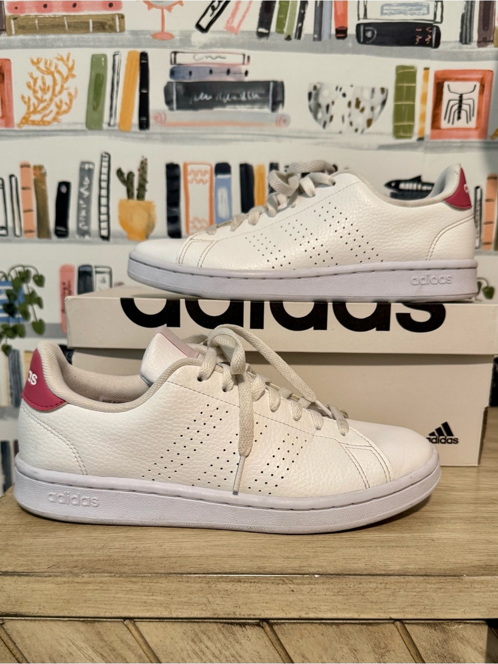 Adidas Advantage 2.0 Sneakers in White & Pink Strata Size 7.5